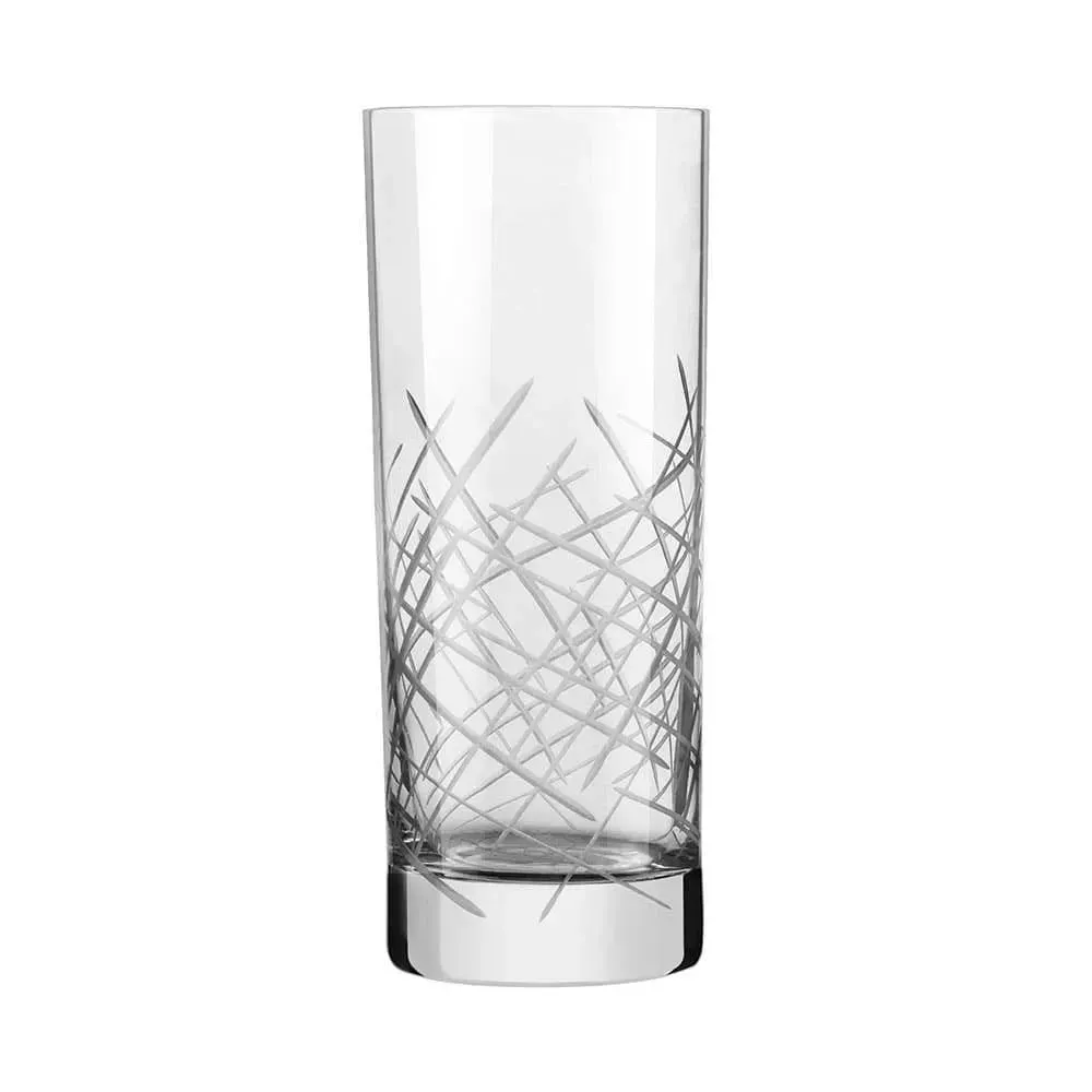 Modern crosshatch beverage glass by Libbey delivers texture to hotel brunch buffets and restaurant iced teas, with crystal clarity that pops.