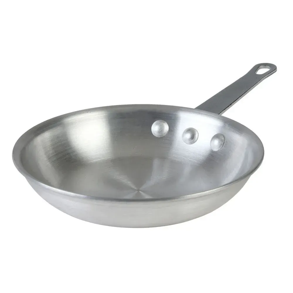 Large thick aluminum fry pan from Thunder Group, a large and heavy duty pan designed for professional chefs and high volume daily use.