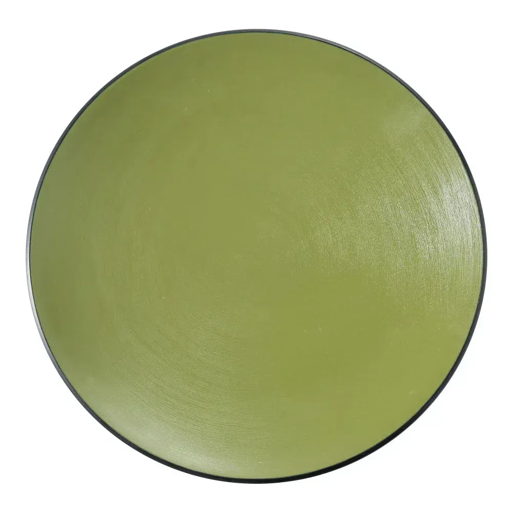 Yanco melamine round plate in green, versatile and sturdy, perfect for serving main courses, sides, or appetizers in commercial or home settings.