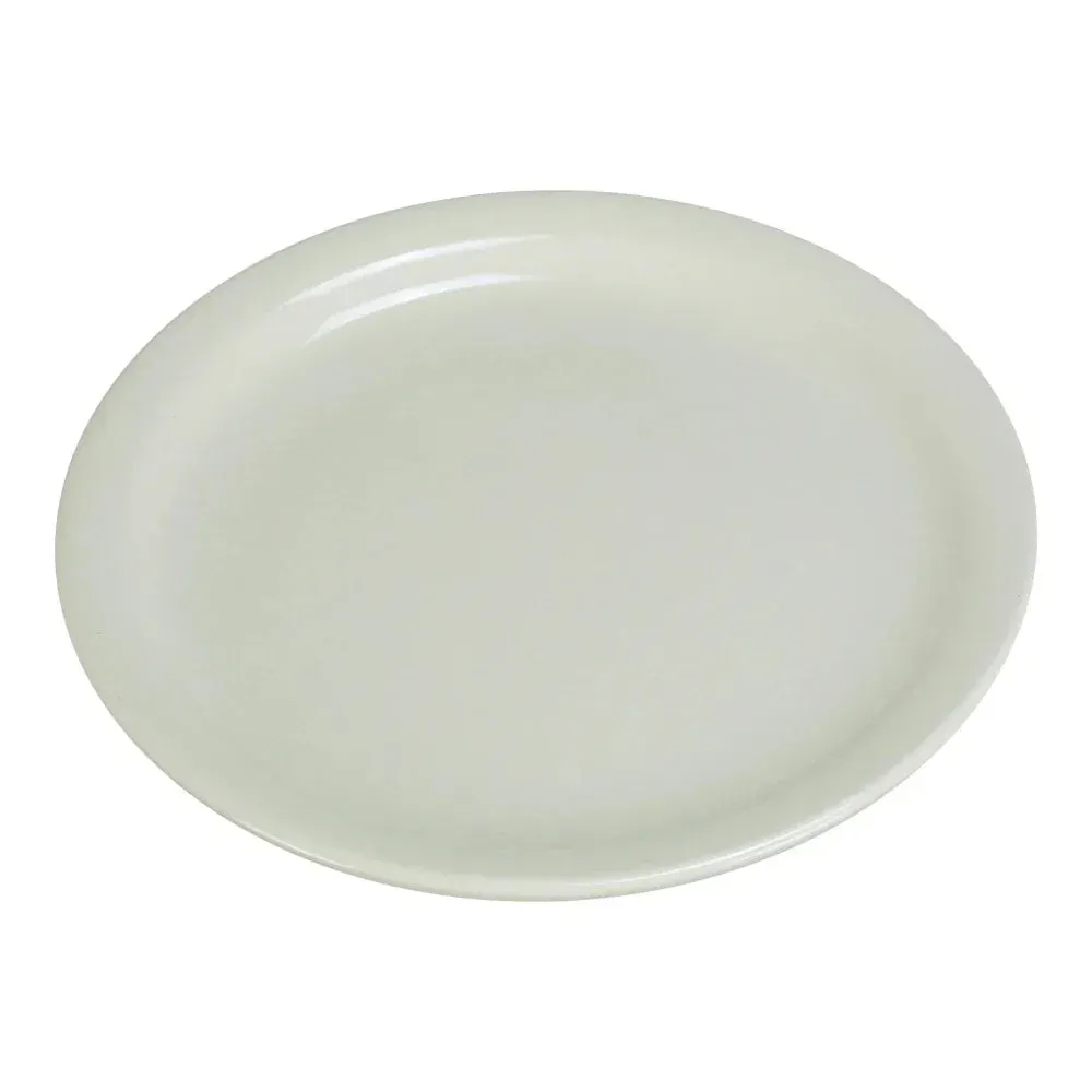 Medium round chinaware plate by Yanco China with a narrow rim, a durable and elegant choice for serving salads or appetizers in a restaurant.