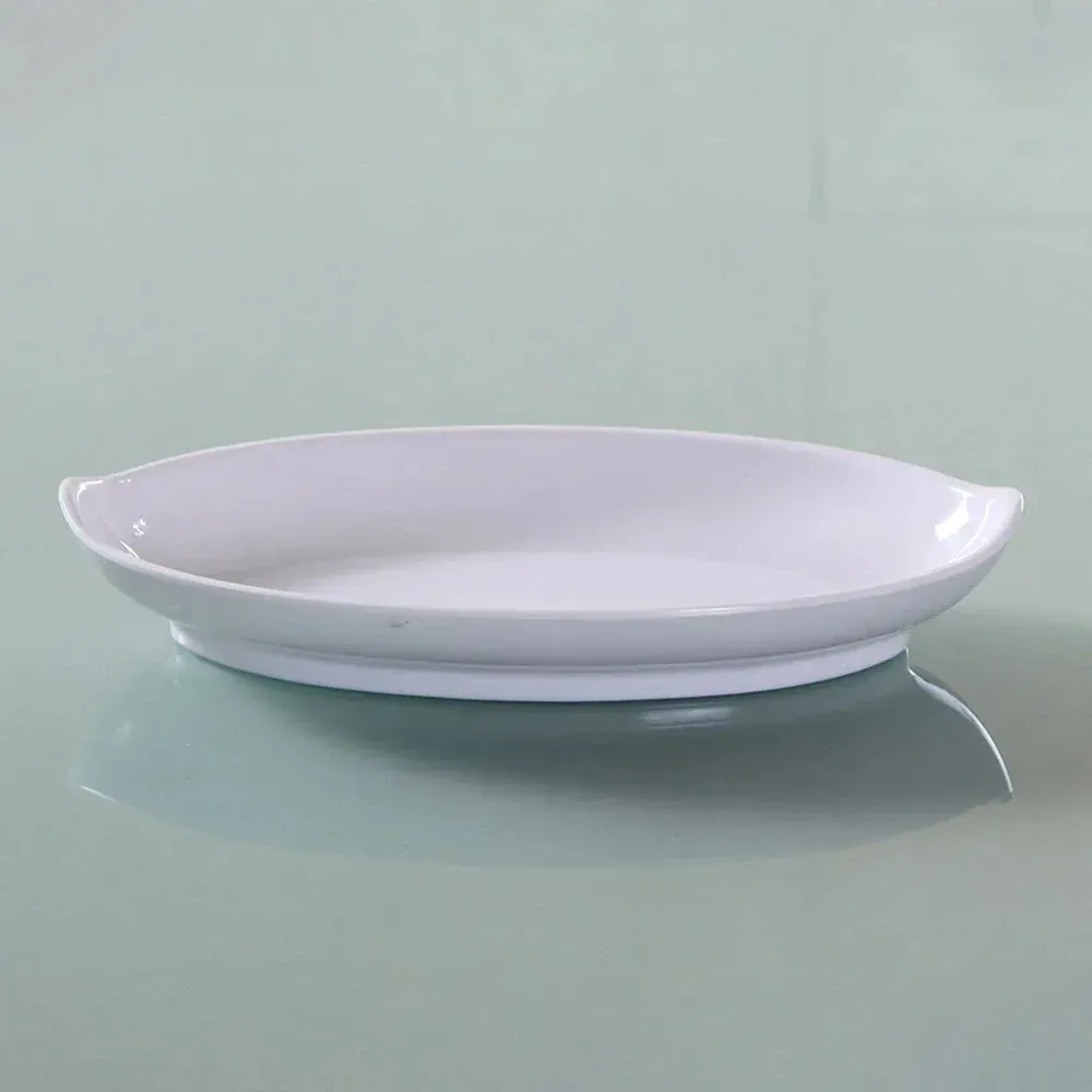 Yanco China white melamine oval Venice appetizer or dessert plate, perfect for finger foods, snacks, or desserts with graceful style.